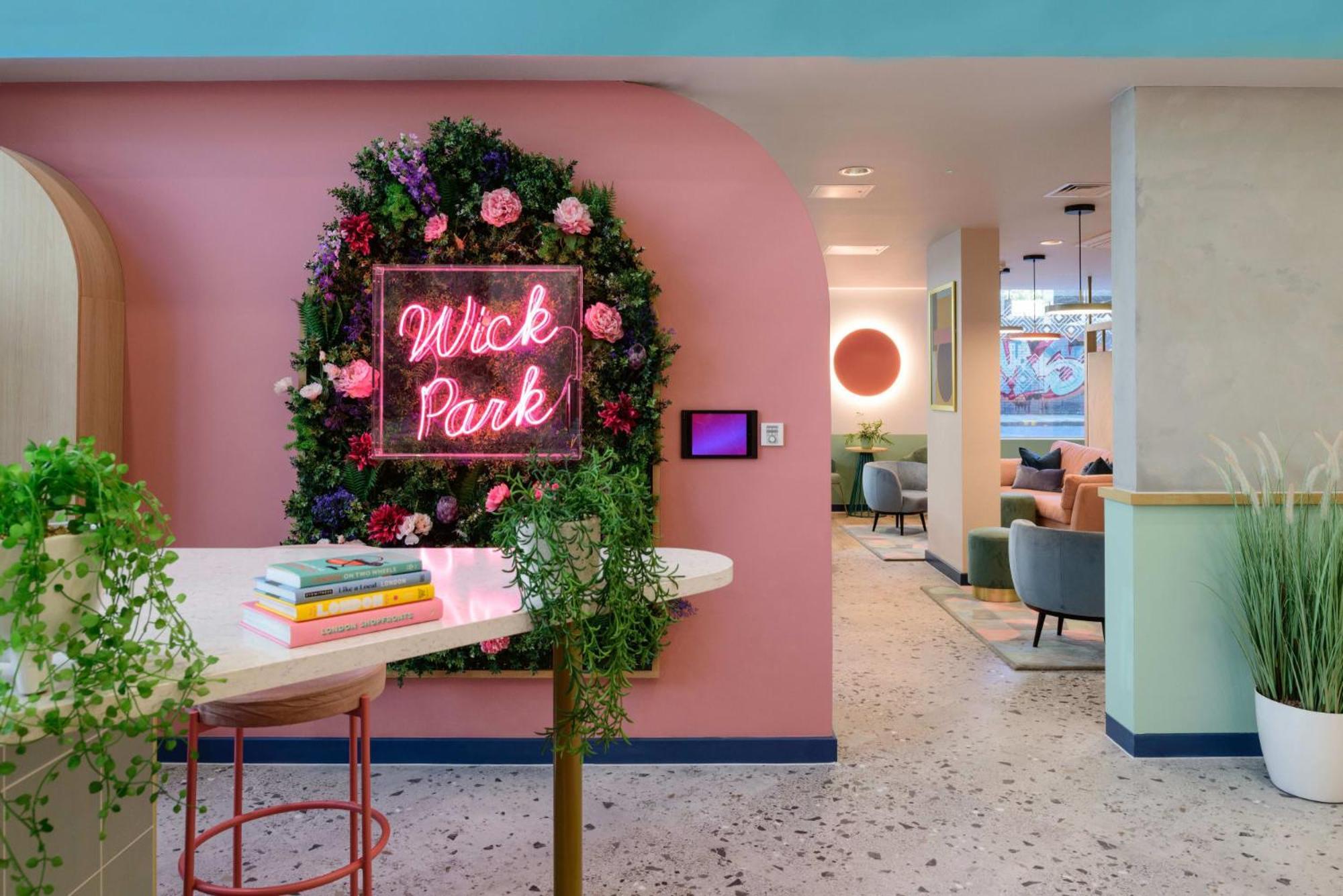 Cosy City Living Ensuites At Trendy Wick Park In London Exterior photo