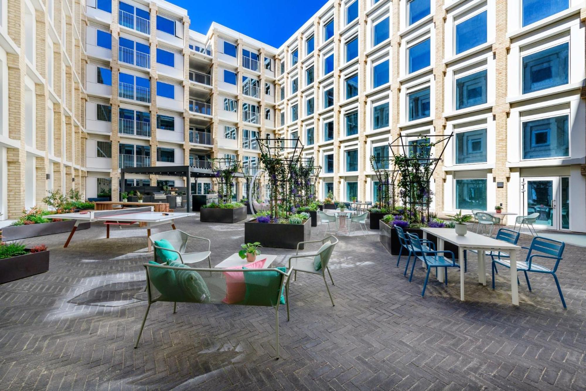 Cosy City Living Ensuites At Trendy Wick Park In London Exterior photo